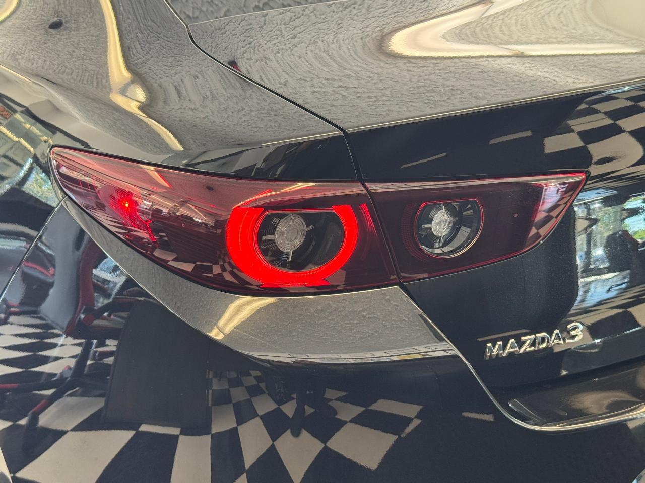 2022 Mazda MAZDA3 GS+Adaptive Cruise+LKA+New Brakes+CLEAN CARFAX - Photo #58