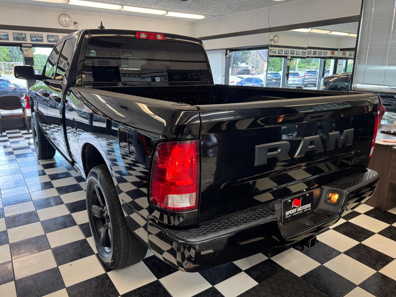 2019 RAM 1500 Classic Express 4x4 Quad 6'4" Box+New Tires+CLEAN CARFAX Photo6
