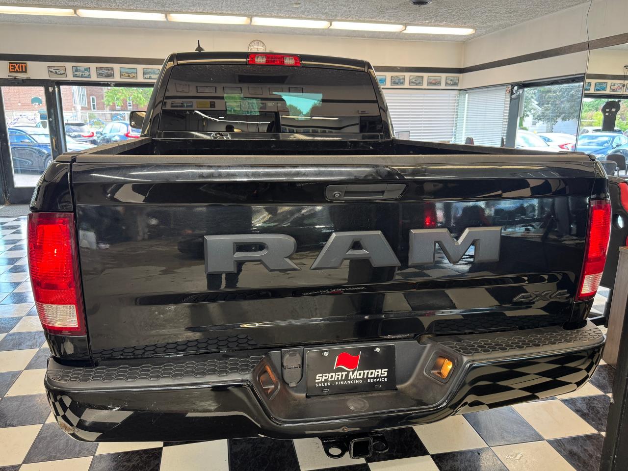 2019 RAM 1500 Classic Express 4x4 Quad 6'4" Box+New Tires+CLEAN CARFAX Photo7