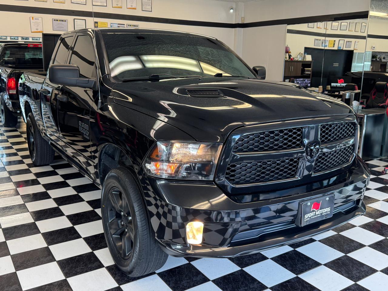 2019 RAM 1500 Classic Express 4x4 Quad 6'4" Box+New Tires+CLEAN CARFAX Photo10