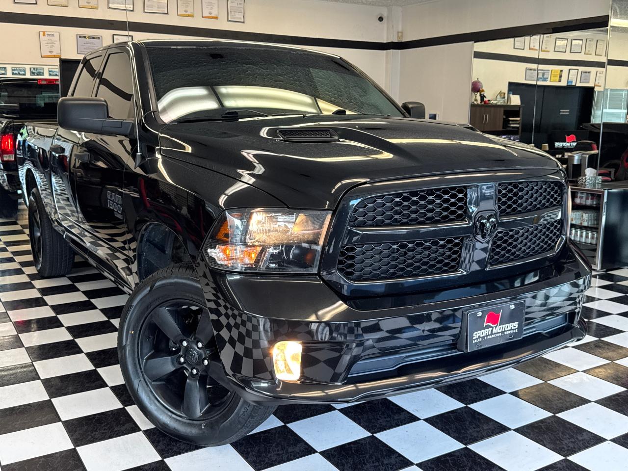 2019 RAM 1500 Classic Express 4x4 Quad 6'4" Box+New Tires+CLEAN CARFAX Photo18
