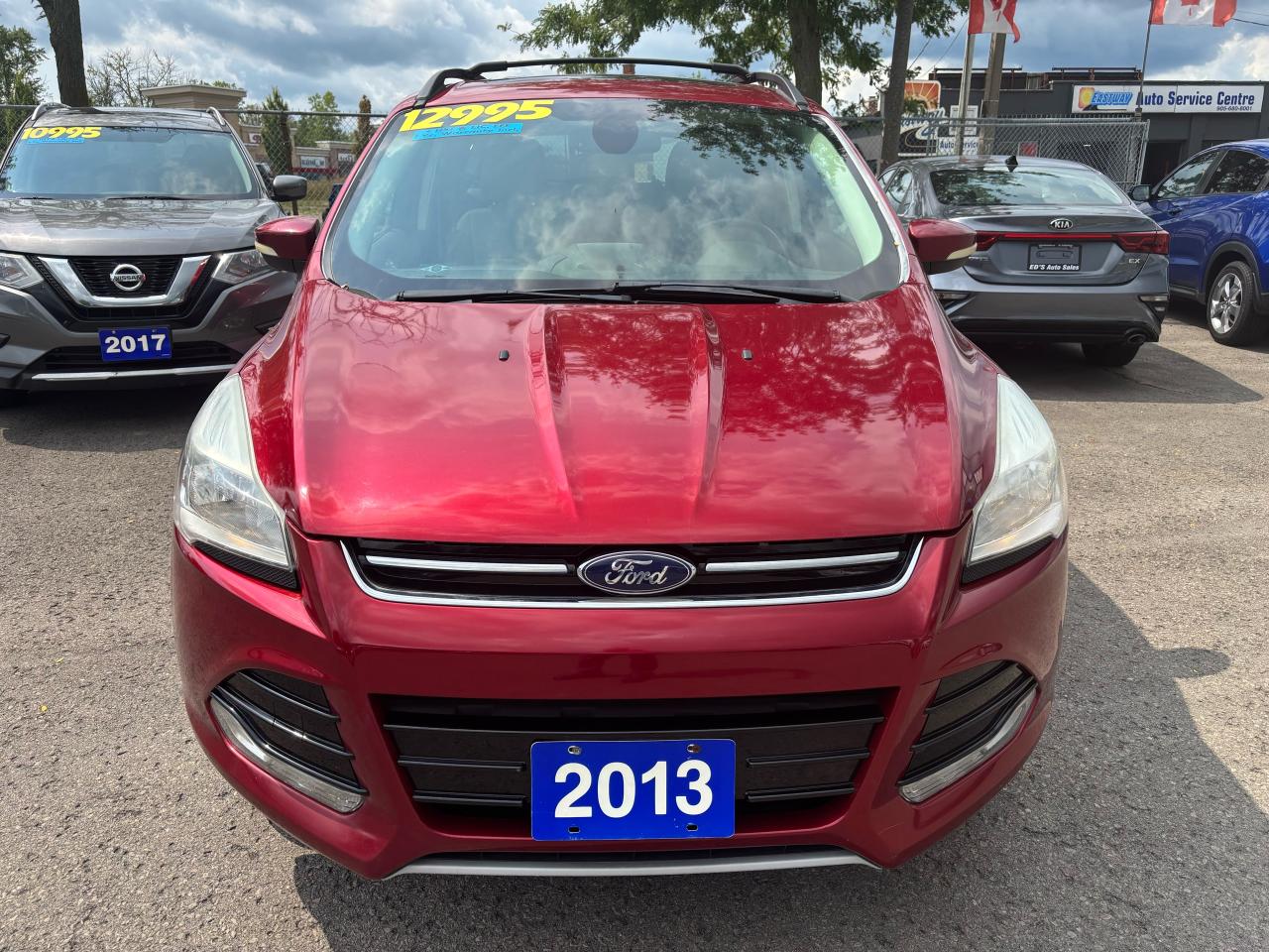 2013 Ford Escape SEL, All Wheel Drive, Leather, Panoramic Roof - Photo #2