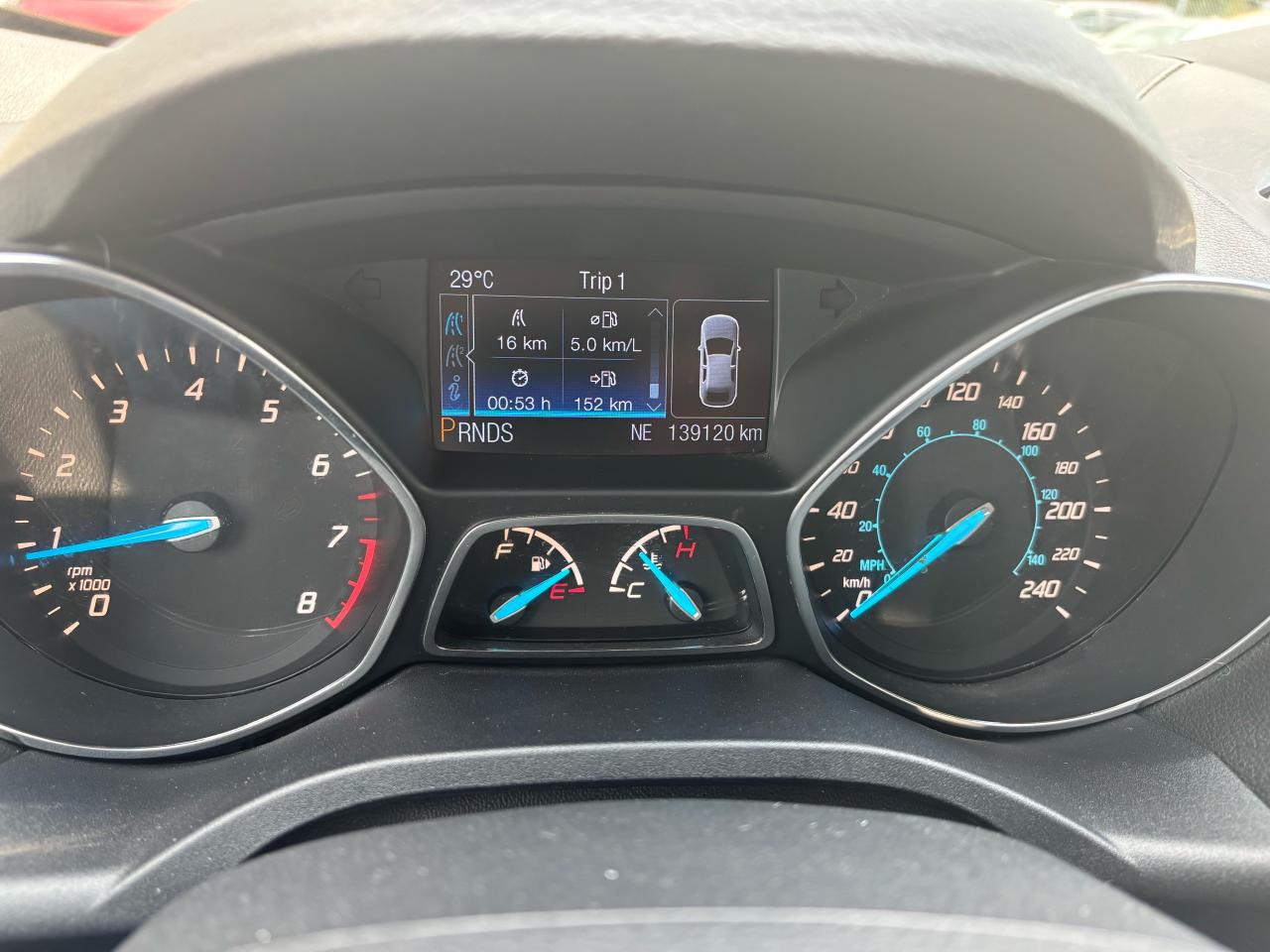 2013 Ford Escape SEL, All Wheel Drive, Leather, Panoramic Roof - Photo #17
