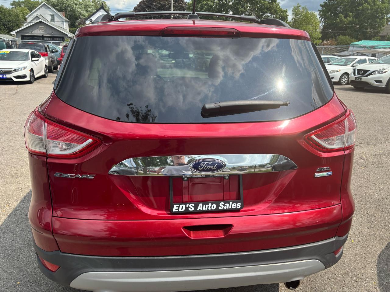 2013 Ford Escape SEL, All Wheel Drive, Leather, Panoramic Roof Photo4