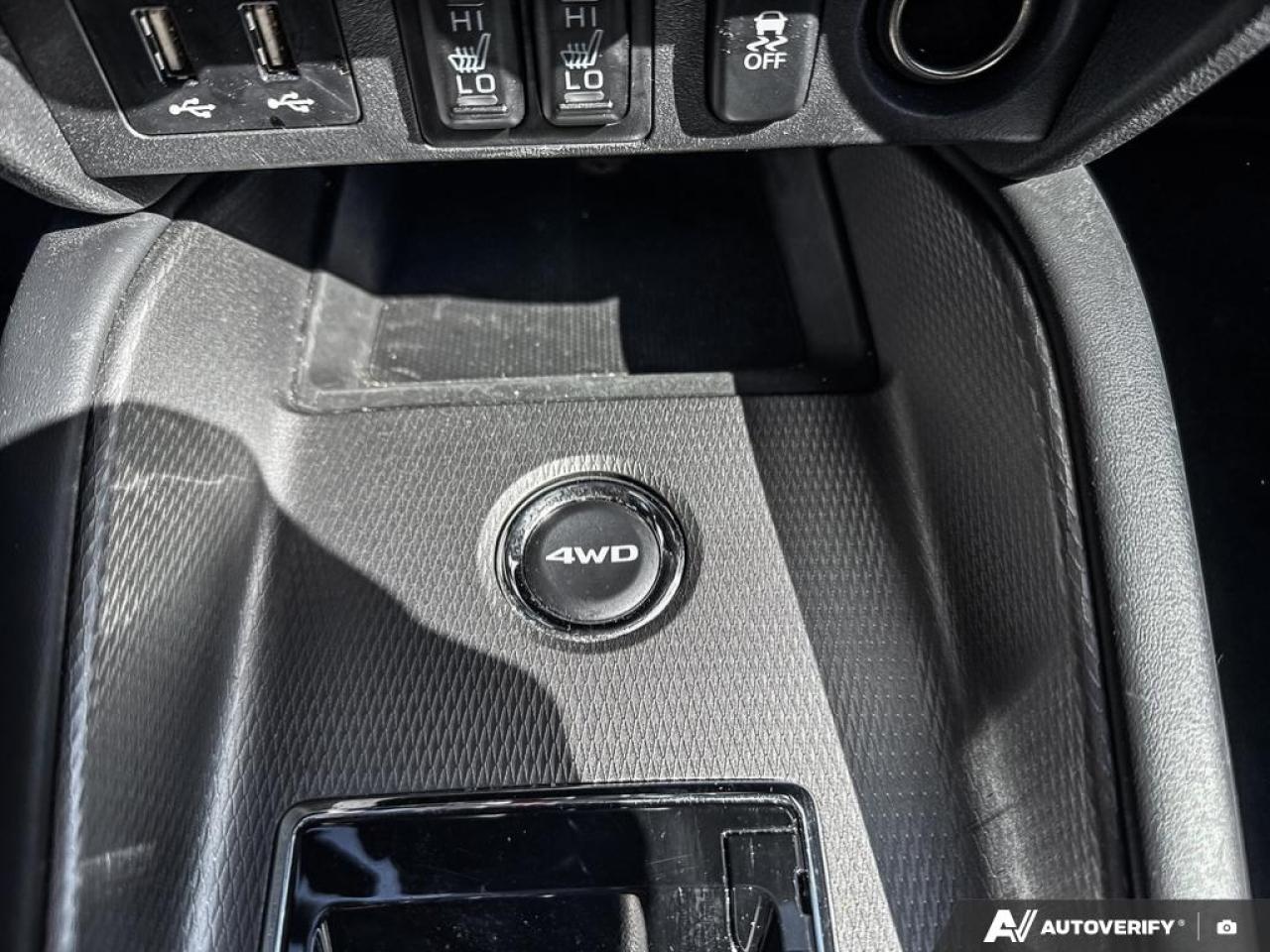 2024 Mitsubishi RVR SE / NO ACCIDENTS / HTD SEATS / 4WD / AUTO - Photo #18