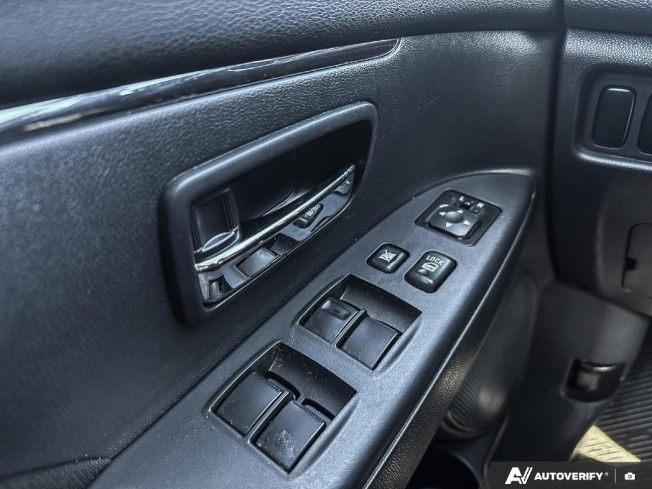 2024 Mitsubishi RVR SE / NO ACCIDENTS / HTD SEATS / 4WD / AUTO - Photo #13