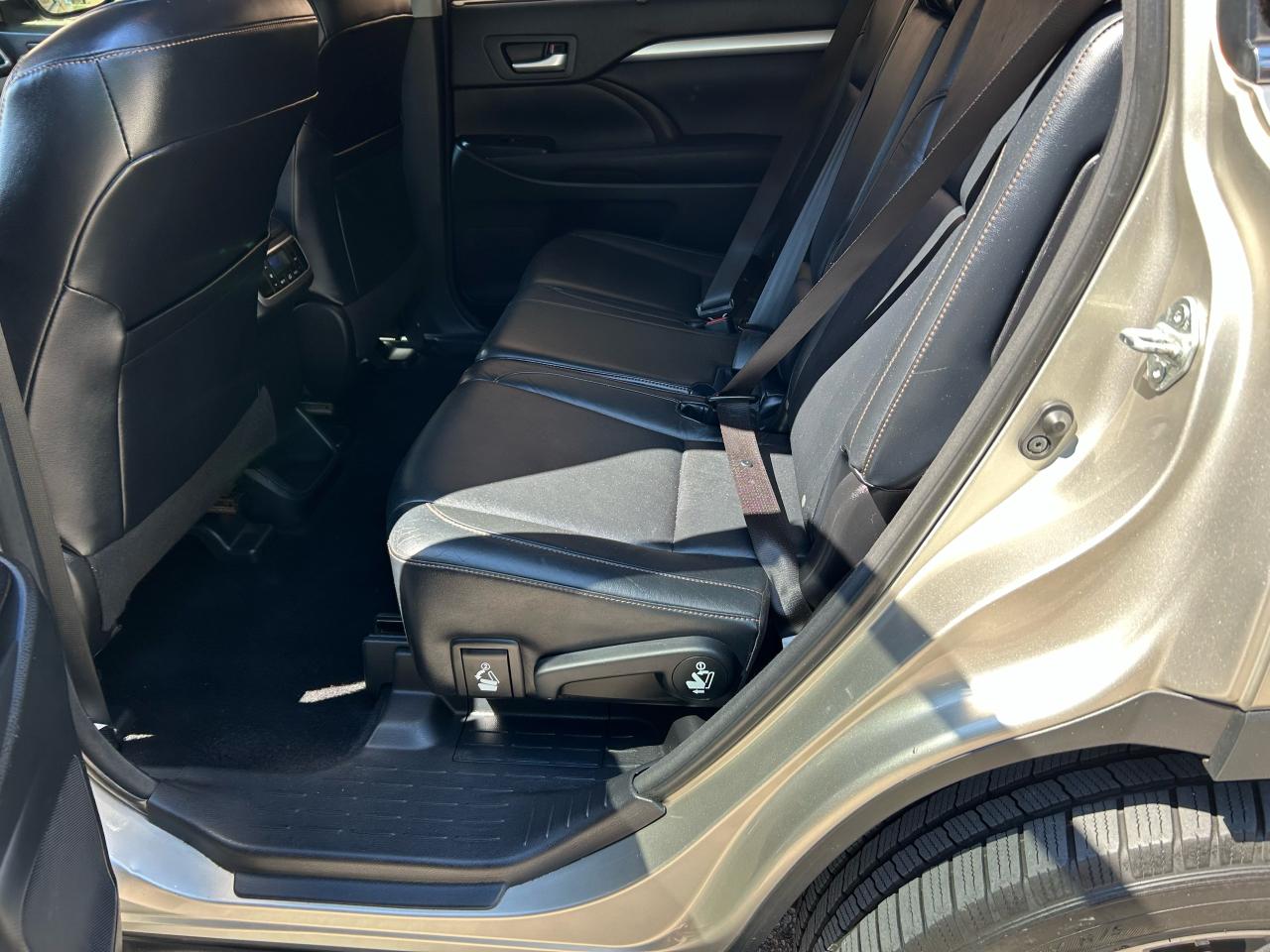 2014 Toyota Highlander Hybrid XLE - Photo #11