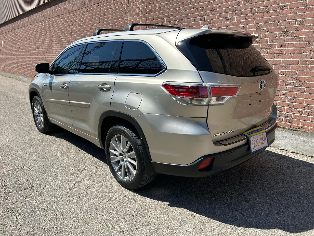 2014 Toyota Highlander Hybrid XLE - Photo #4