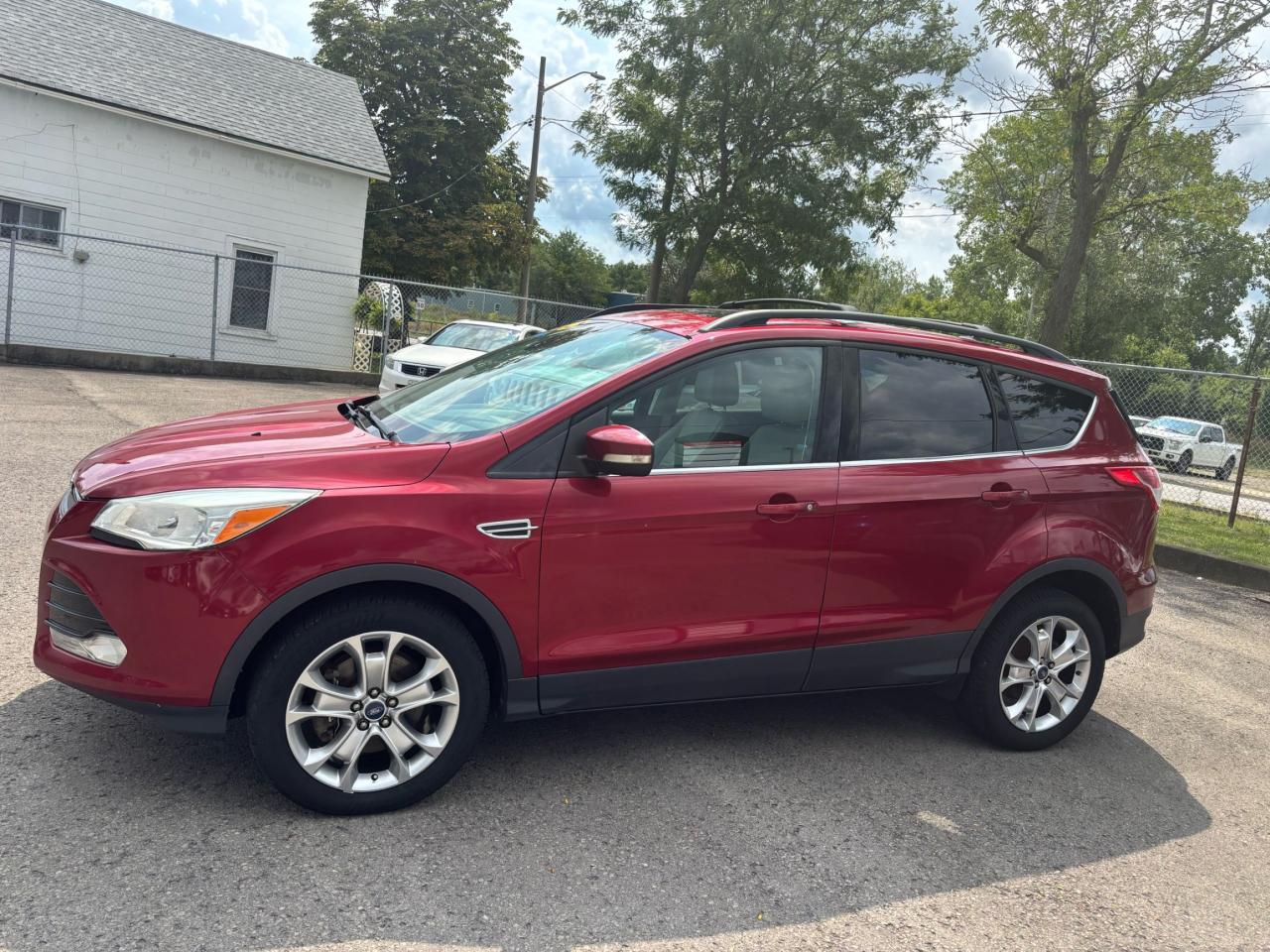 2013 Ford Escape SEL, All Wheel Drive, Leather, Panoramic Roof