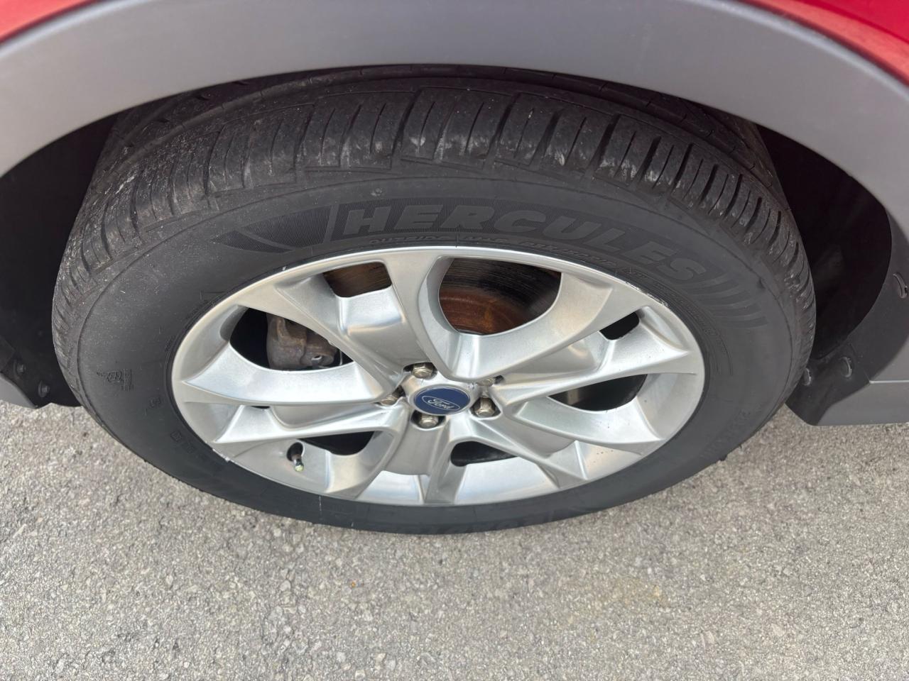2013 Ford Escape SEL, All Wheel Drive, Leather, Panoramic Roof