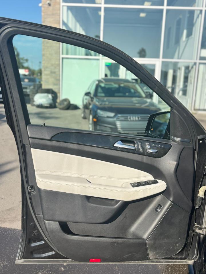 2019 Mercedes-Benz GLE AMG GLE 43 - Photo #16
