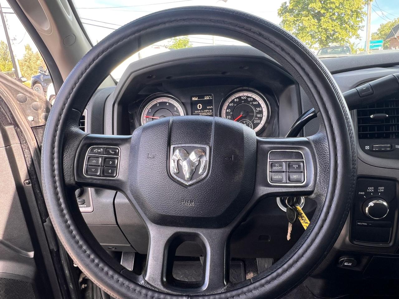 2018 RAM 1500 Express 4x4 Quad Cab 6'4" Box *Ltd Avail* - Photo #11