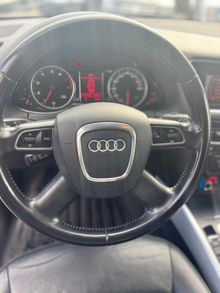 2011 Audi Q5 2.0L Premium Plus - Photo #6