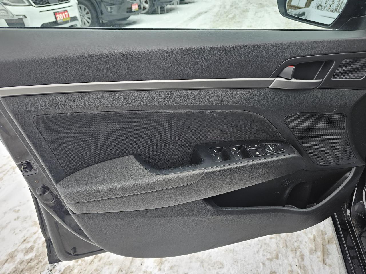 2017 Hyundai Elantra GL, AUTO, BLUETOOTH, REARVIEW CAMERA, POWER GROUP Photo