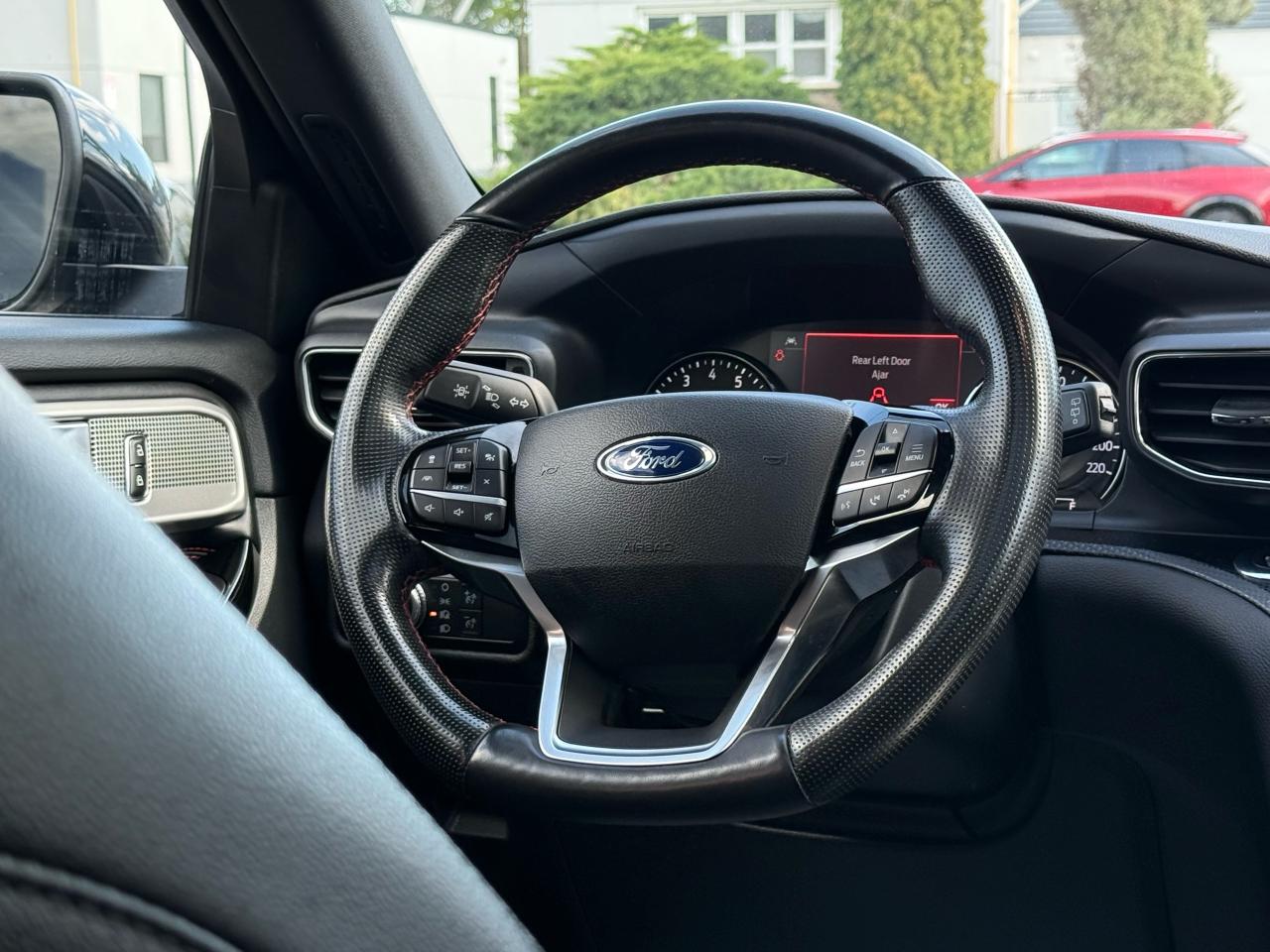2022 Ford Explorer ST-Line 7PASS|TOWPKG|SUNROOF|NAVI|BACKUP - Photo #8