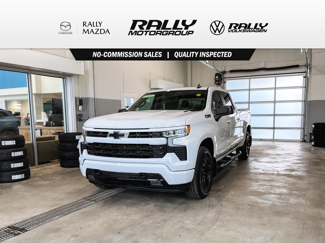 4x4! Duramax! Heated Cloth seats Long Box, and so much more!