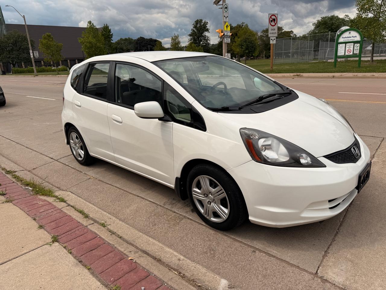 2013 Honda Fit 5dr HB Auto LX - Photo #6