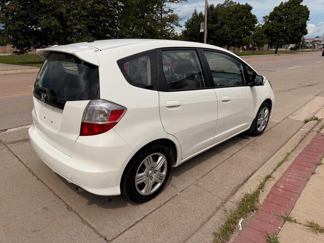 2013 Honda Fit 5dr HB Auto LX - Photo #9