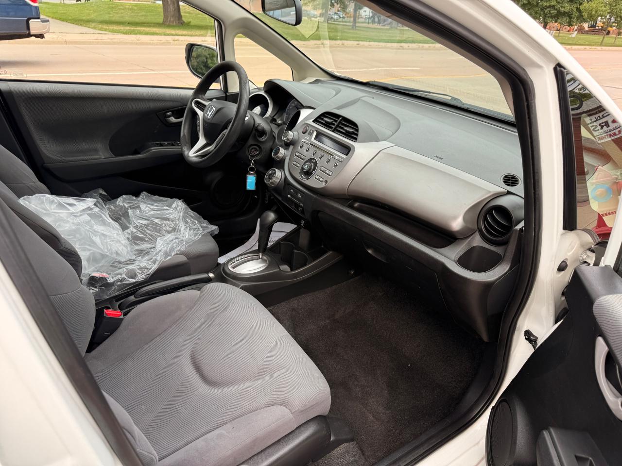 2013 Honda Fit 5dr HB Auto LX - Photo #22