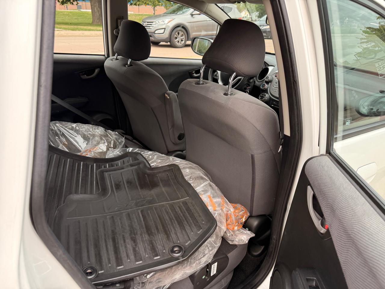 2013 Honda Fit 5dr HB Auto LX - Photo #21