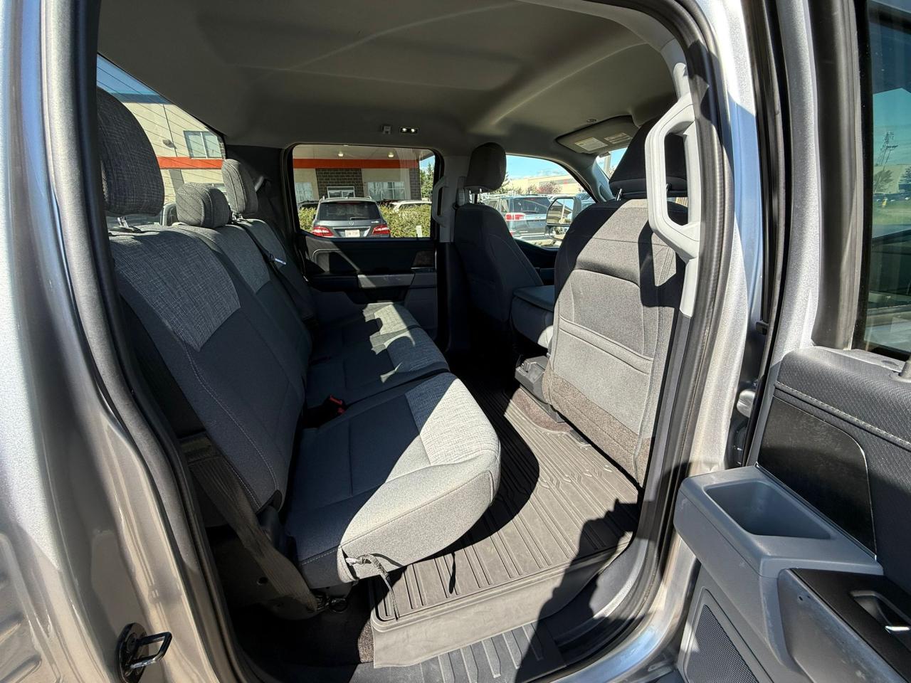 2021 Ford F-150 XLT | ECOBOOST | ALL CREDIT ACCEPTED!! - Photo #17