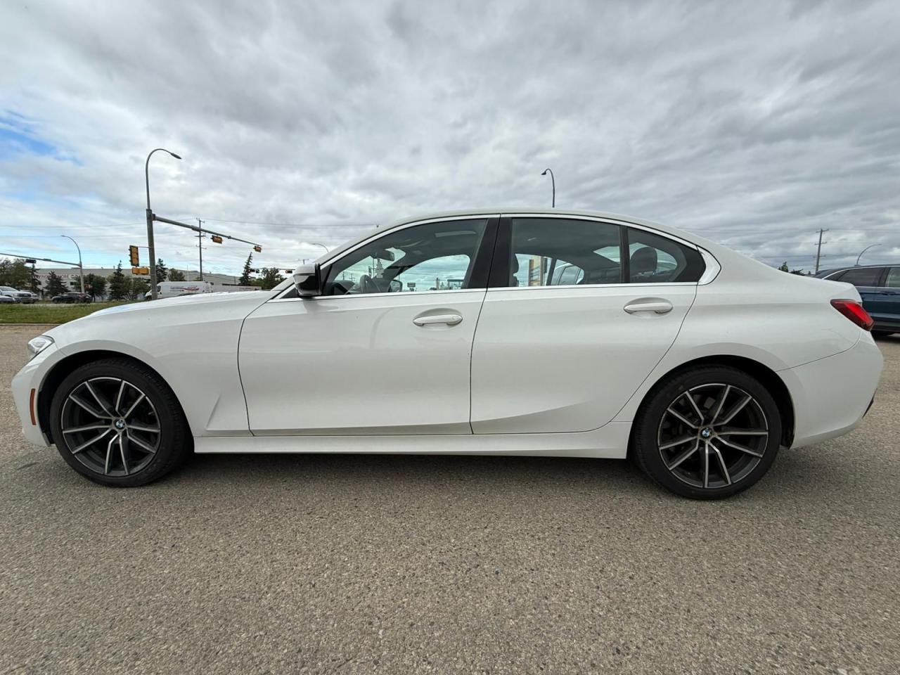 2019 BMW 3 Series 330i xDrive | ALL CREDIT ACCEPTED!! - Photo #4