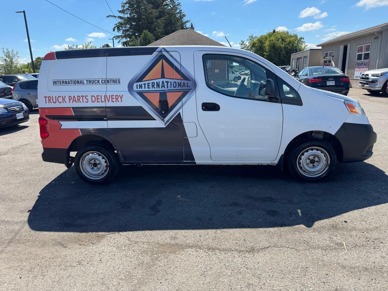 2018 Nissan NV200 S, AUTO, GREAT ON FUEL, CAM, AS IS SPECIAL - Photo #6