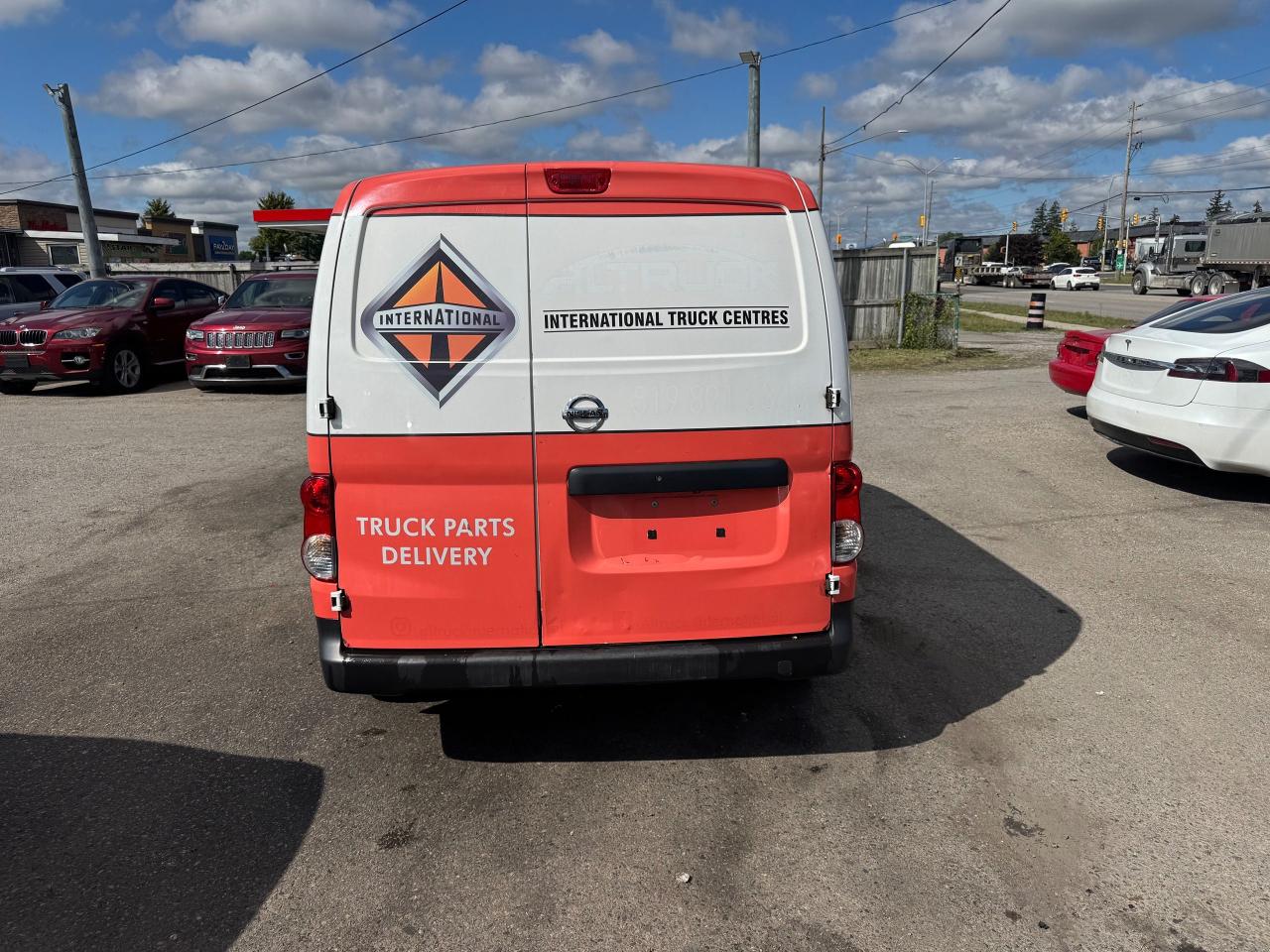 2019 Nissan NV200 S, BACKUP CAM, 4 CYL, AUTO, RUNS WELL, AS IS Photo3