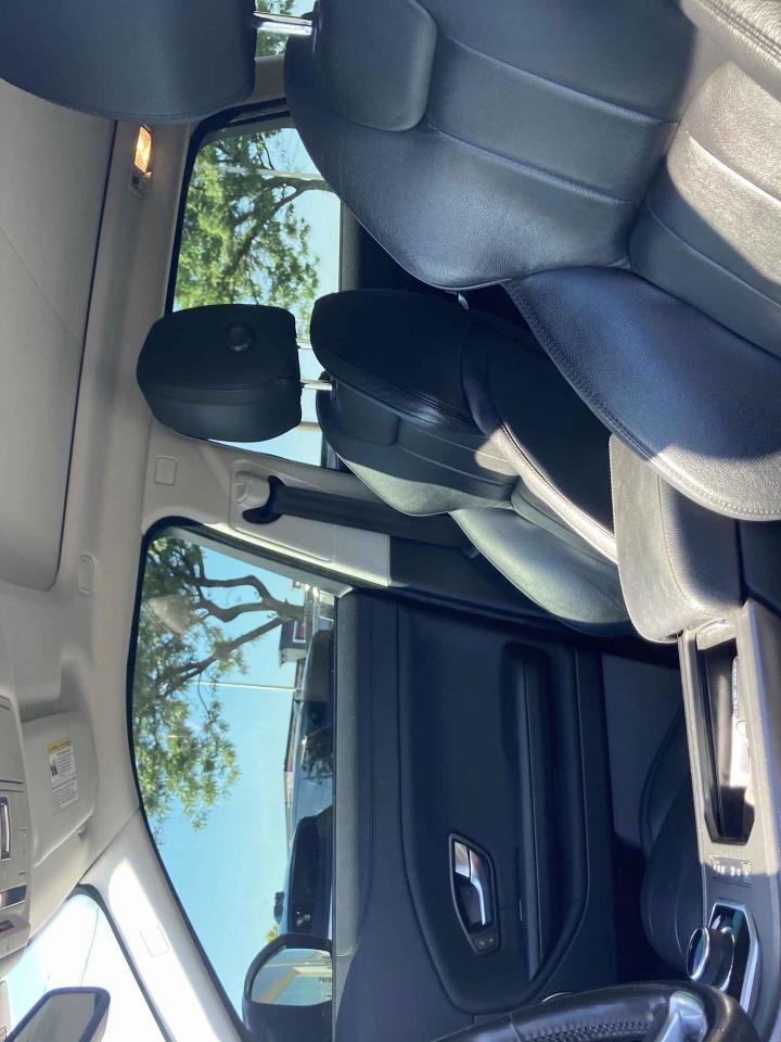 2019 Land Rover Evoque SE - Photo #8