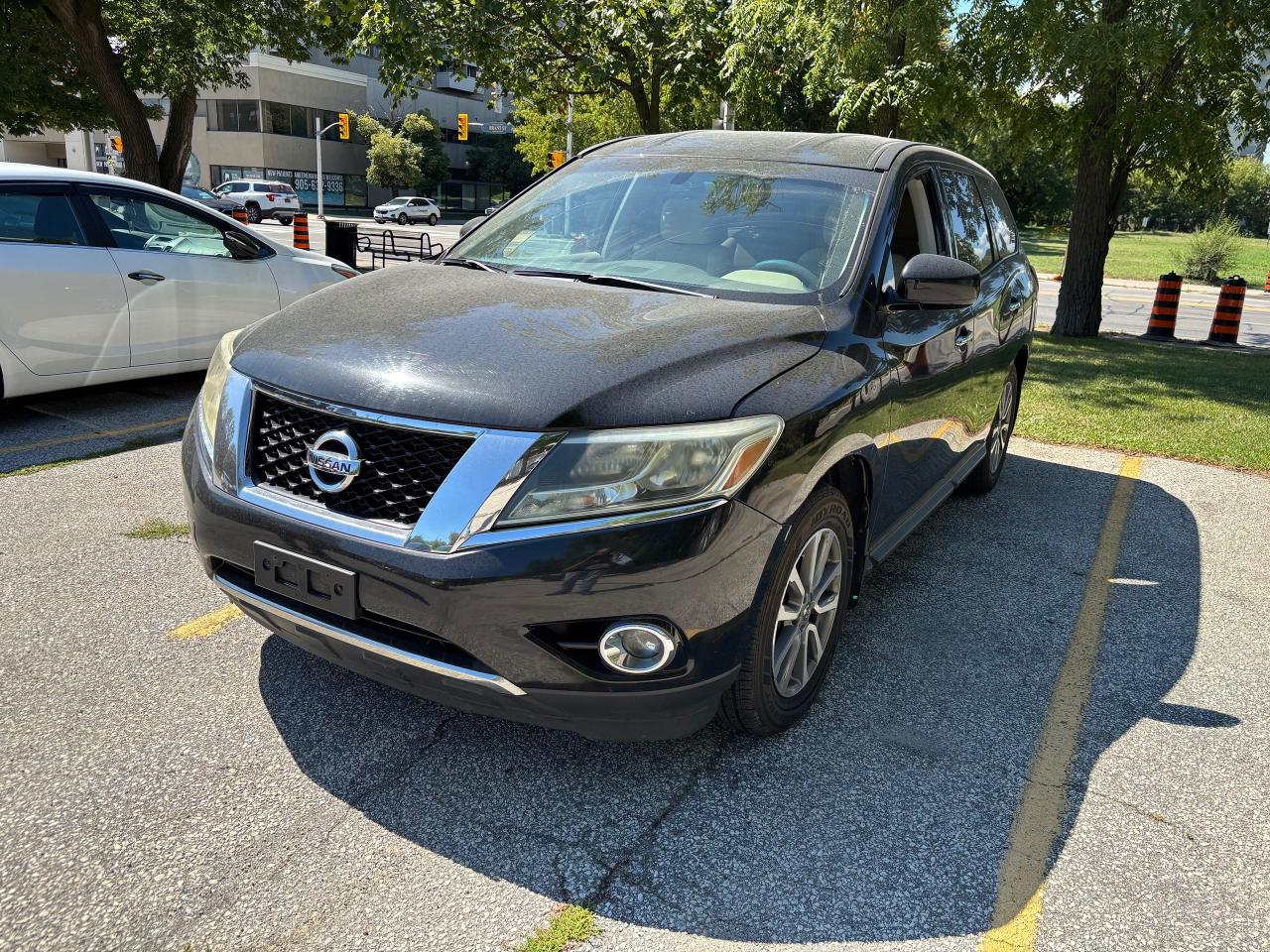 Used 2014 Nissan Pathfinder S for sale in Burlington, ON