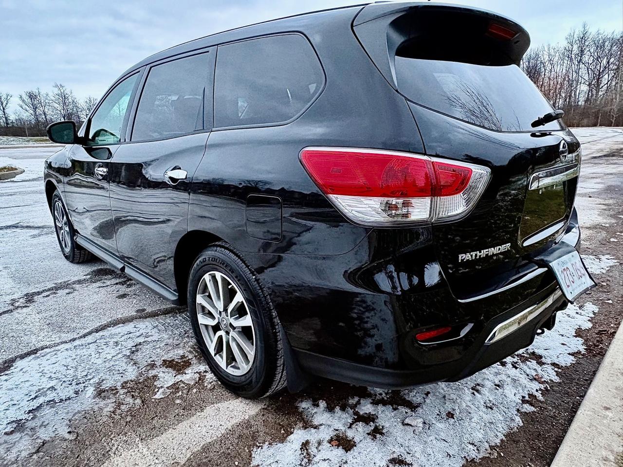 2014 Nissan Pathfinder S Photo