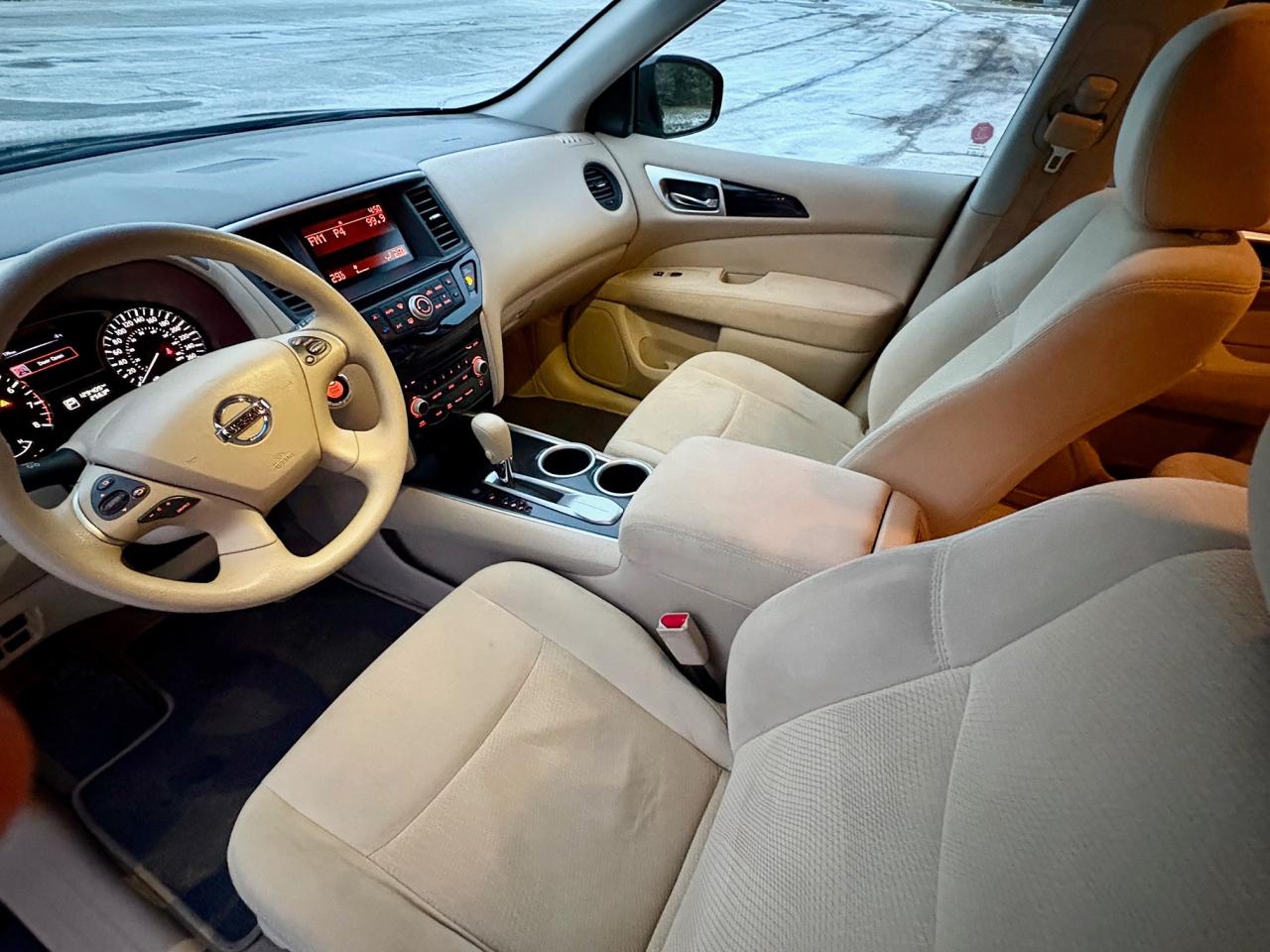 2014 Nissan Pathfinder S Photo