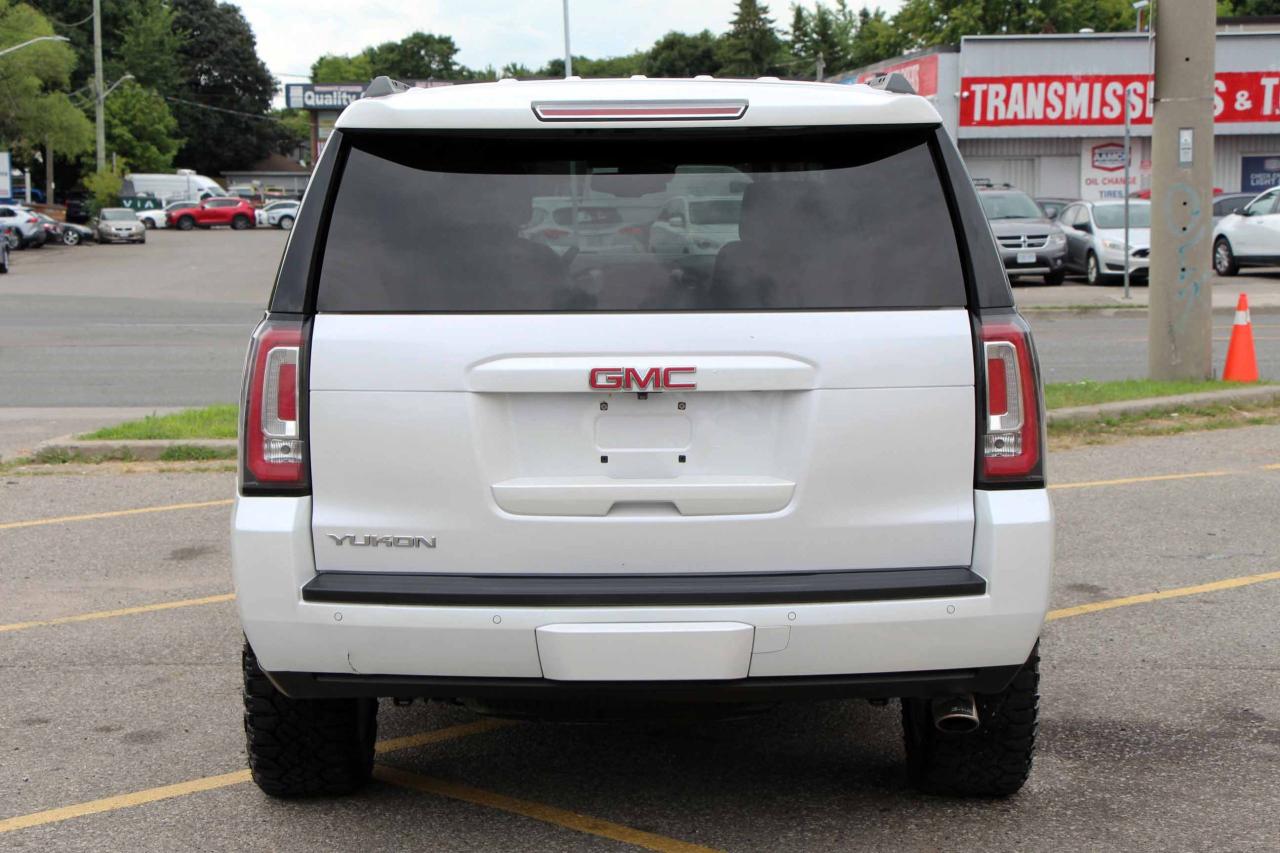 2017 GMC Yukon 4WD 4DR SLT - Photo #6