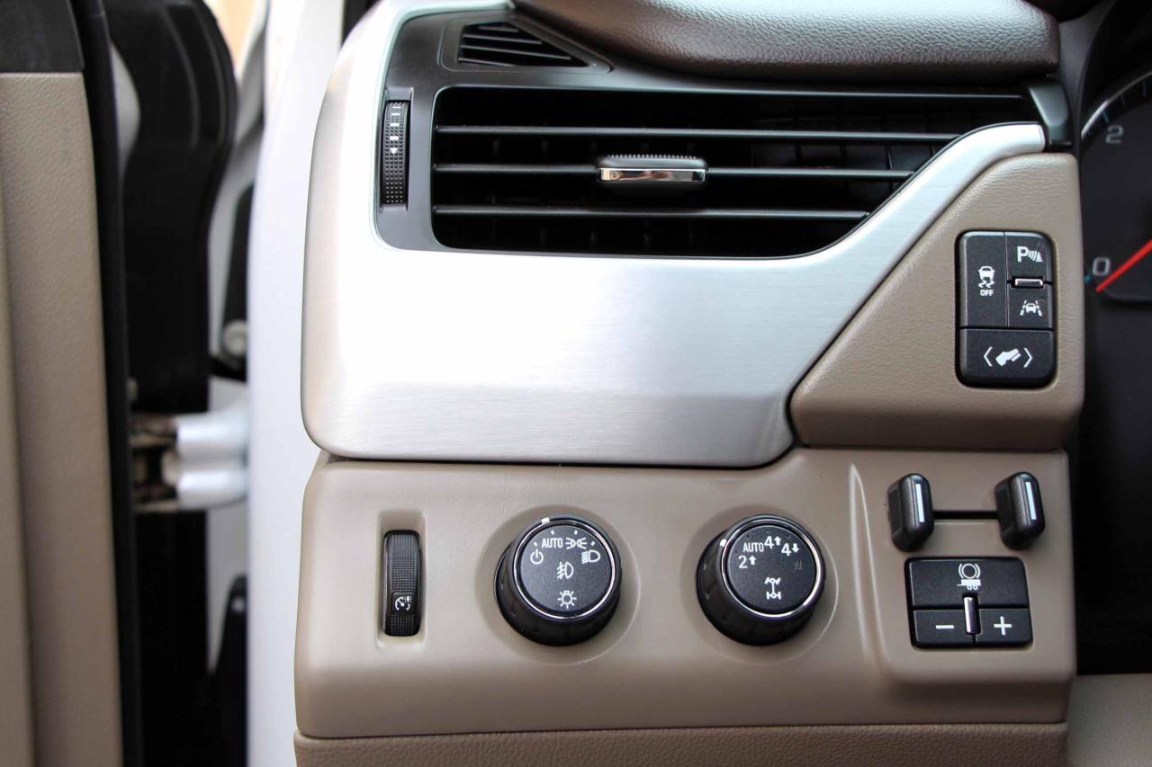 2017 GMC Yukon 4WD 4DR SLT - Photo #35