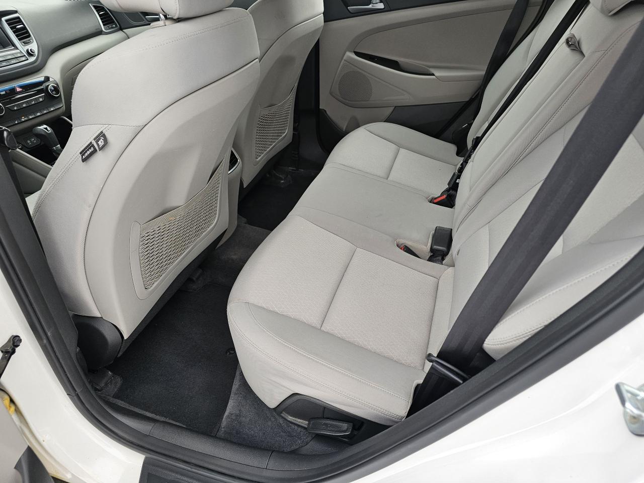 2017 Hyundai Tucson AWD 4dr 2.0L, AUTO, A/C, BLUETOOTH, BACKUP CAMERA Photo