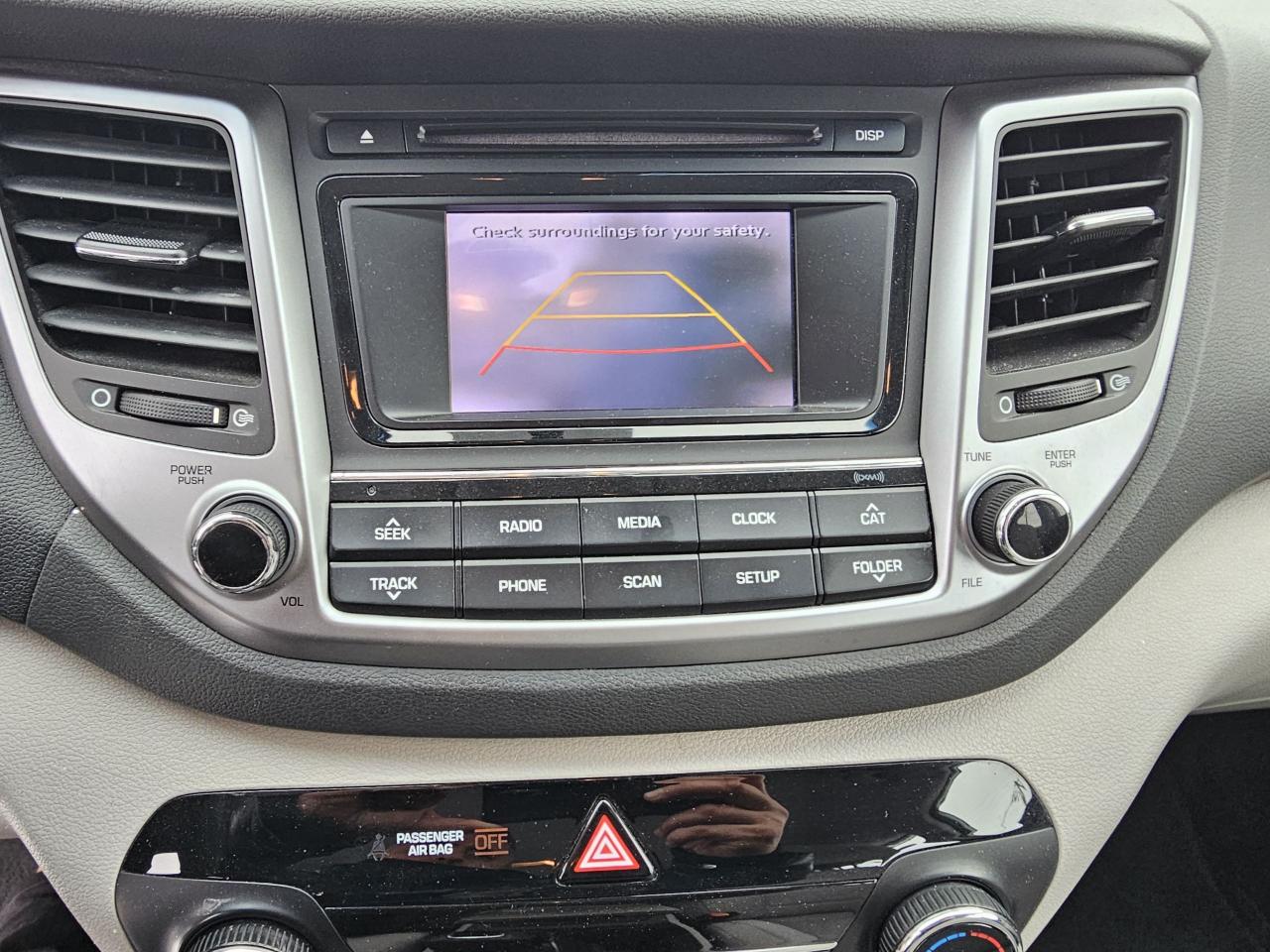 2017 Hyundai Tucson AWD 4dr 2.0L, AUTO, A/C, BLUETOOTH, BACKUP CAMERA Photo