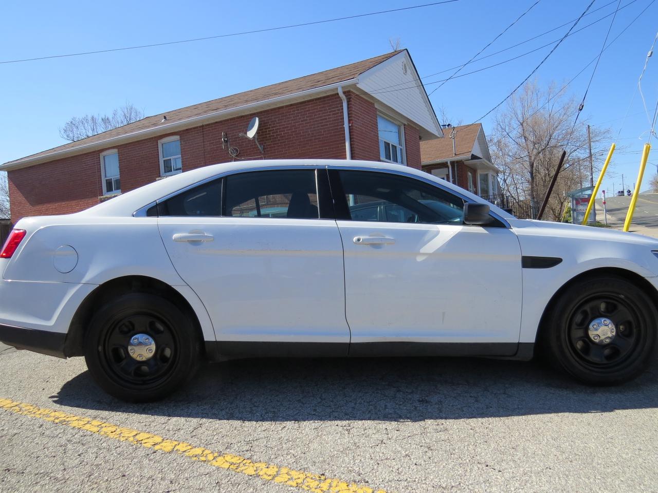 2013 Ford Taurus AWD POLICE INTERCEPTOR SEDAN - Photo #2