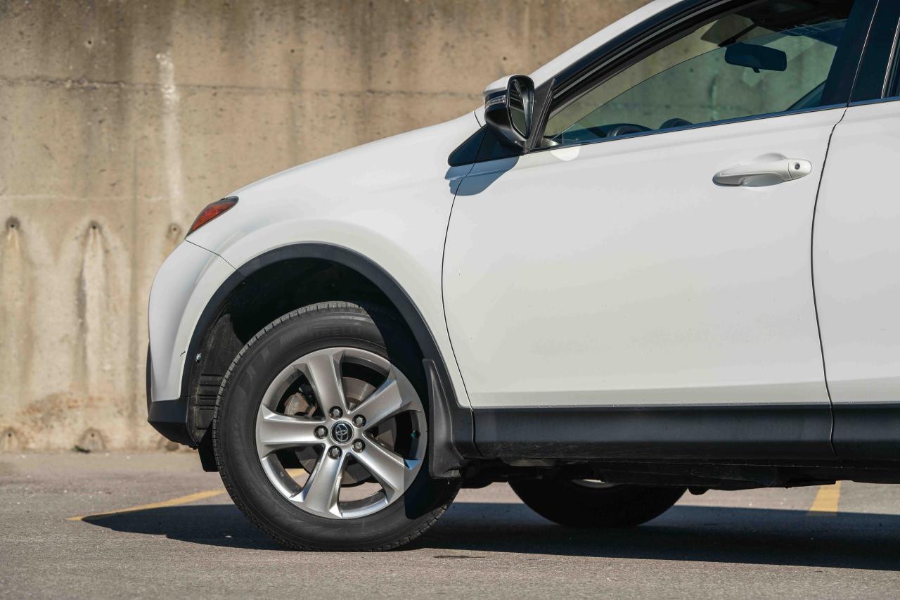 2015 Toyota RAV4 XLE - Photo #18