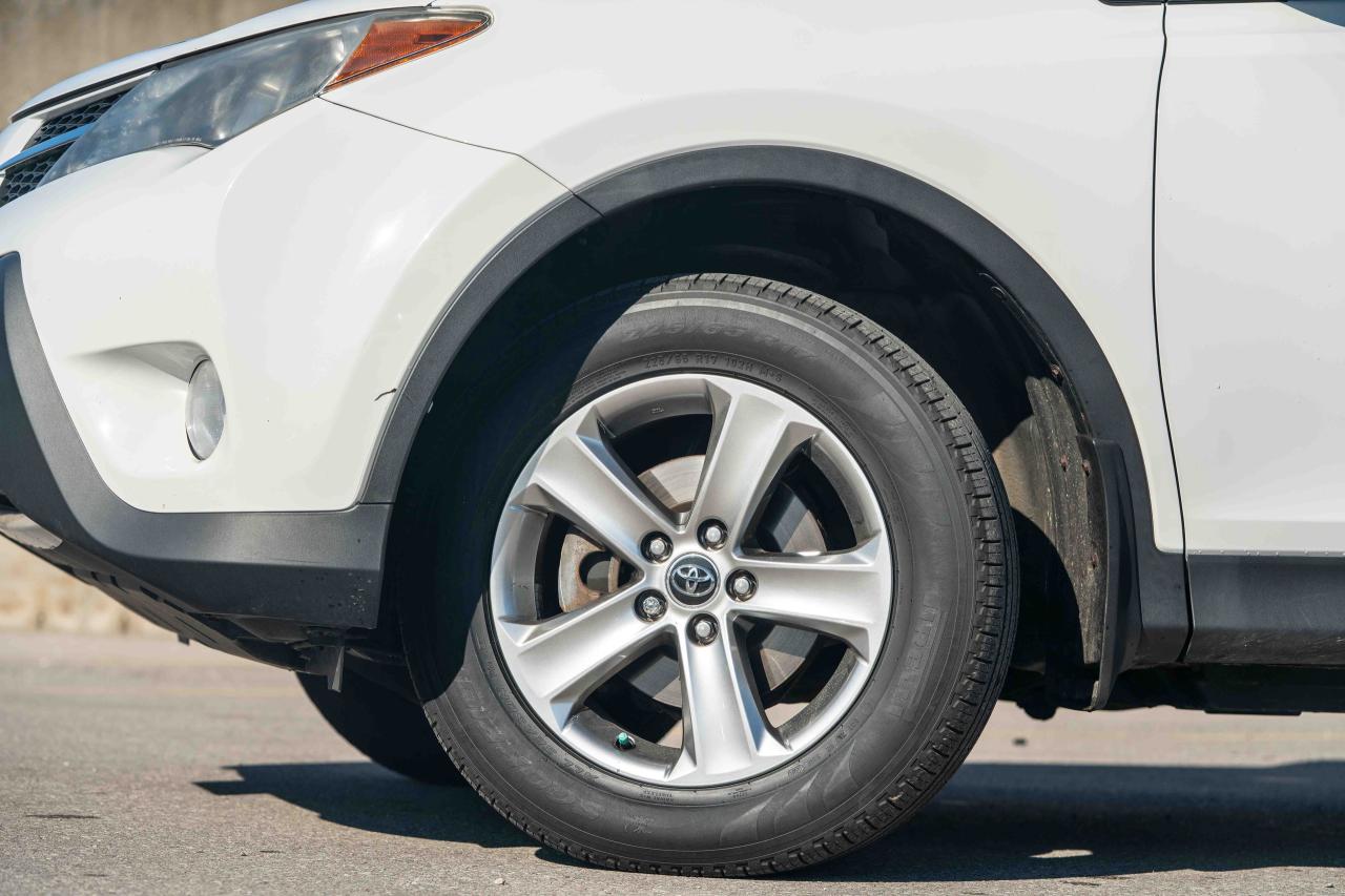 2015 Toyota RAV4 XLE - Photo #19