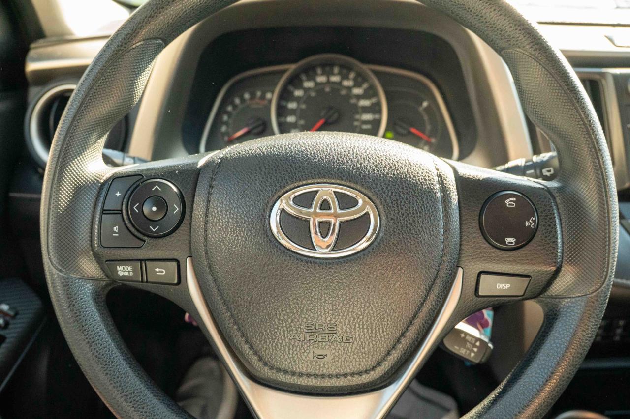 2015 Toyota RAV4 XLE - Photo #26