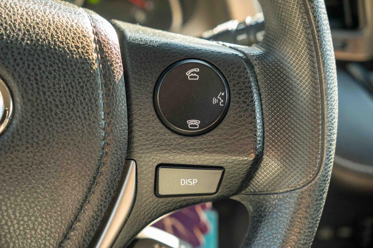 2015 Toyota RAV4 XLE - Photo #27