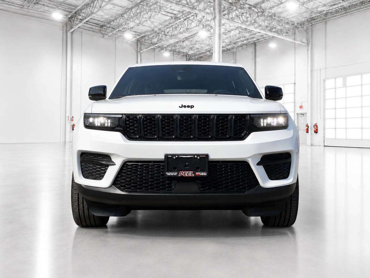 2025 Jeep Grand Cherokee Altitude | Sunroof | SafetyTech |Heated Seats |4X4 Photo