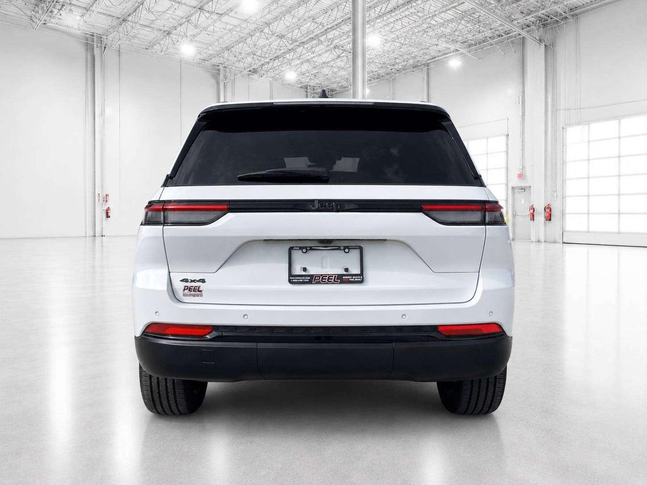 2025 Jeep Grand Cherokee Altitude | Sunroof | SafetyTech |Heated Seats |4X4 Photo