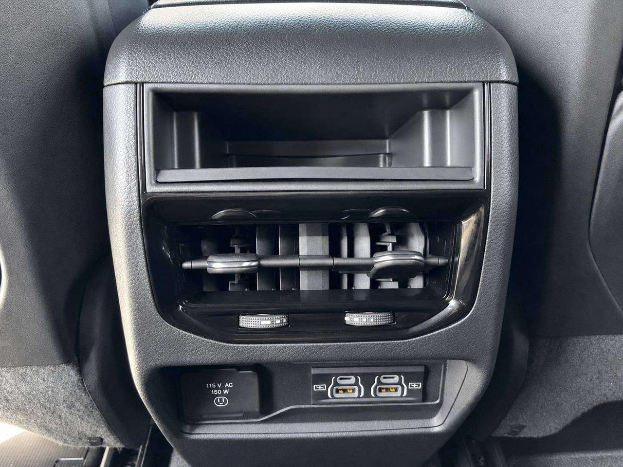 2025 Jeep Grand Cherokee Altitude | Sunroof | SafetyTech |Heated Seats |4X4 Photo