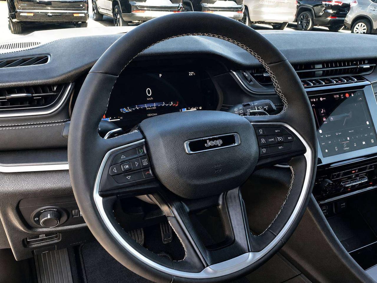 2025 Jeep Grand Cherokee Altitude | Sunroof | SafetyTech |Heated Seats |4X4 Photo