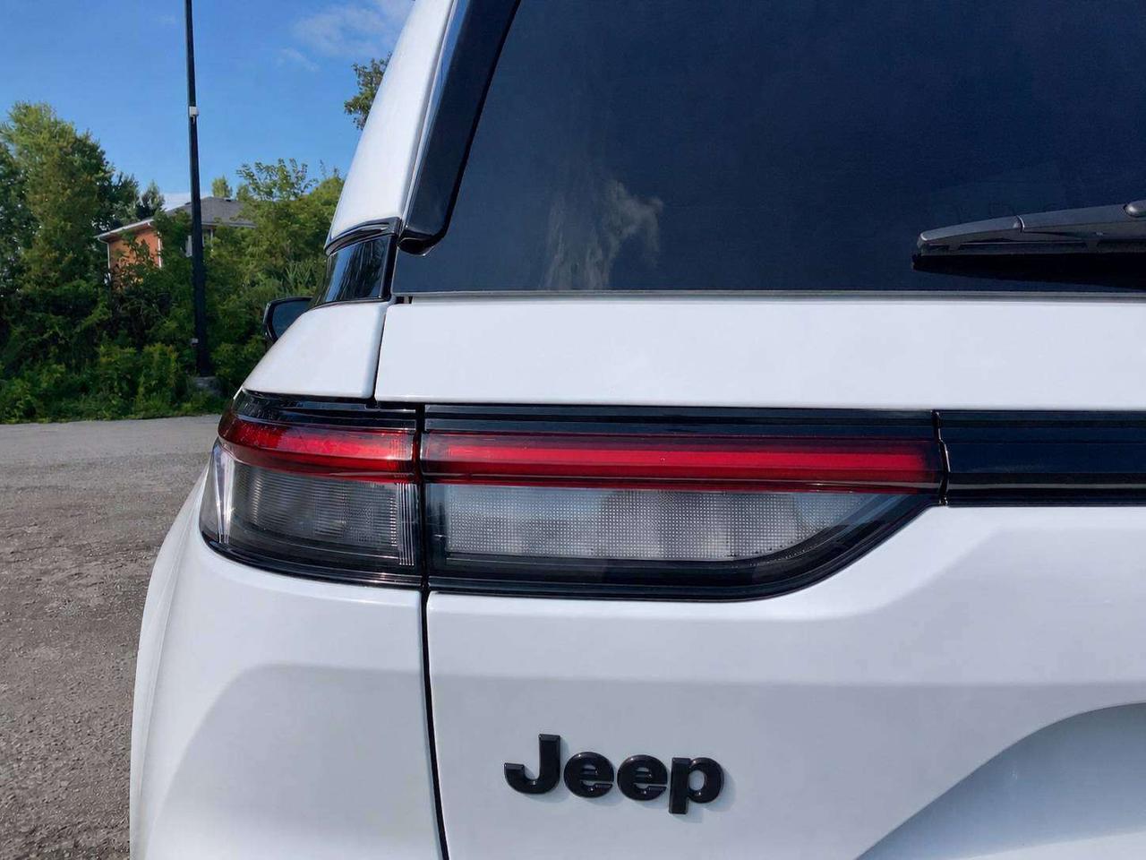 2025 Jeep Grand Cherokee Altitude | Sunroof | SafetyTech |Heated Seats |4X4 Photo