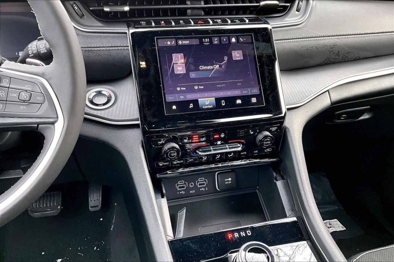 2025 Jeep Grand Cherokee ALTITUDE 4X4  Leather | Power SunRoof | 20" Wheels Photo