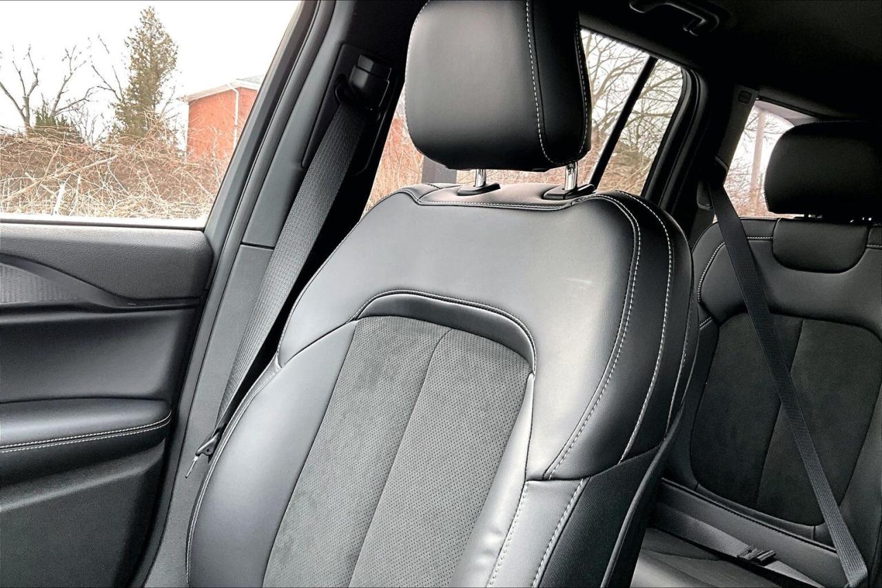 2025 Jeep Grand Cherokee ALTITUDE 4X4  Leather | Power SunRoof | 20" Wheels Photo