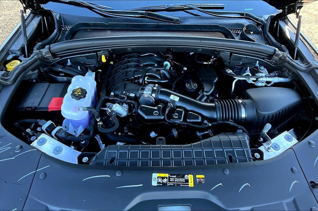 2025 Jeep Grand Cherokee ALTITUDE 4X4 | Side Step | Power Sunroof | Tow Pkg Photo