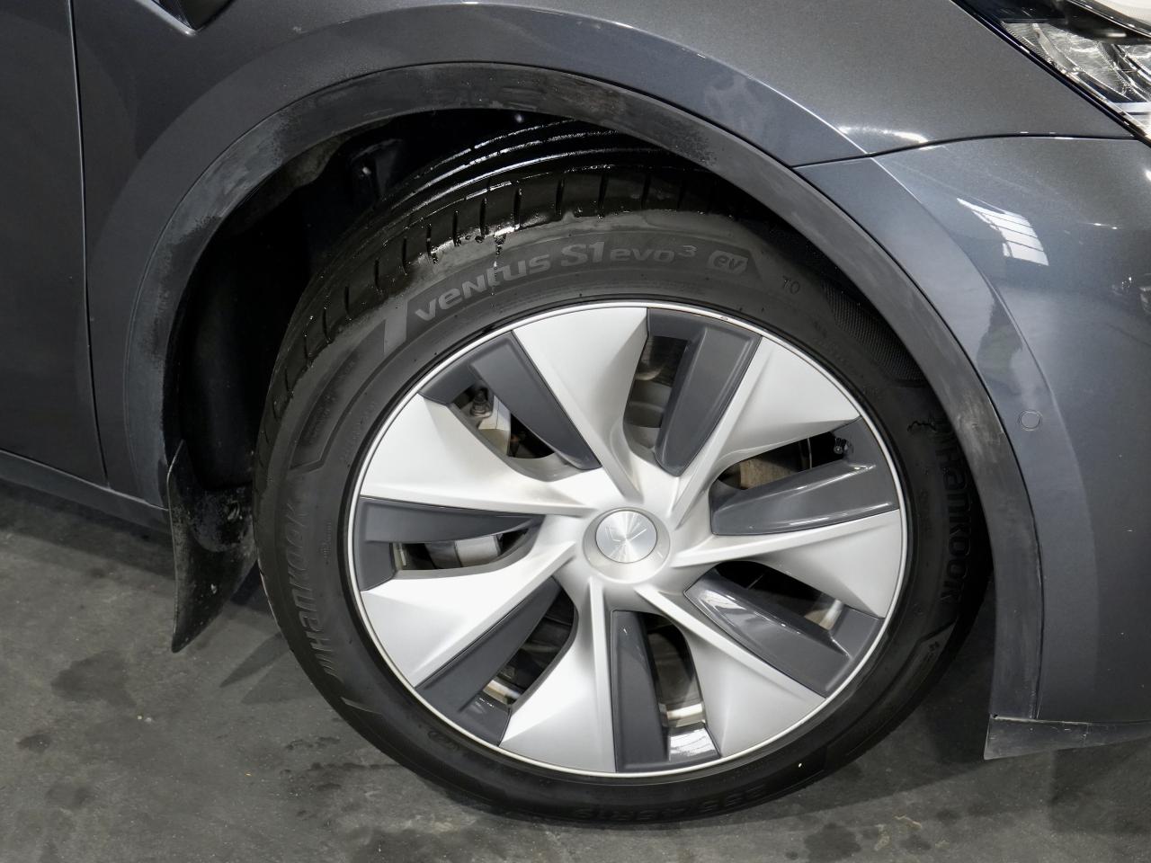 2022 Tesla Model Y Long Range AWD/PANO/NAV/CAM Photo4